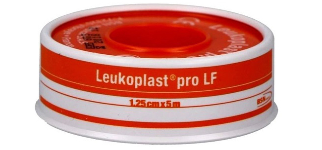 CEROTTO CHIRURGICO MEDICATO IN ROCCHETTO LEUKOPLAST PRO LF CON OSSIDO DI ZINCO 1,25X500 CM - Pharmaleader