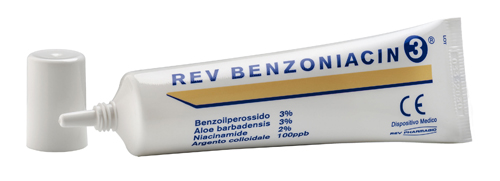 REV BENZONIACIN 3 CREMA 30 ML - Pharmaleader